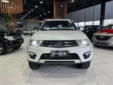 Mitsubishi foto 2
