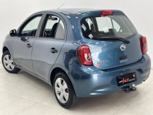 Nissan foto 2