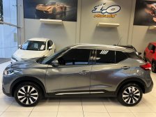Nissan foto 2