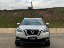 Nissan foto 2
